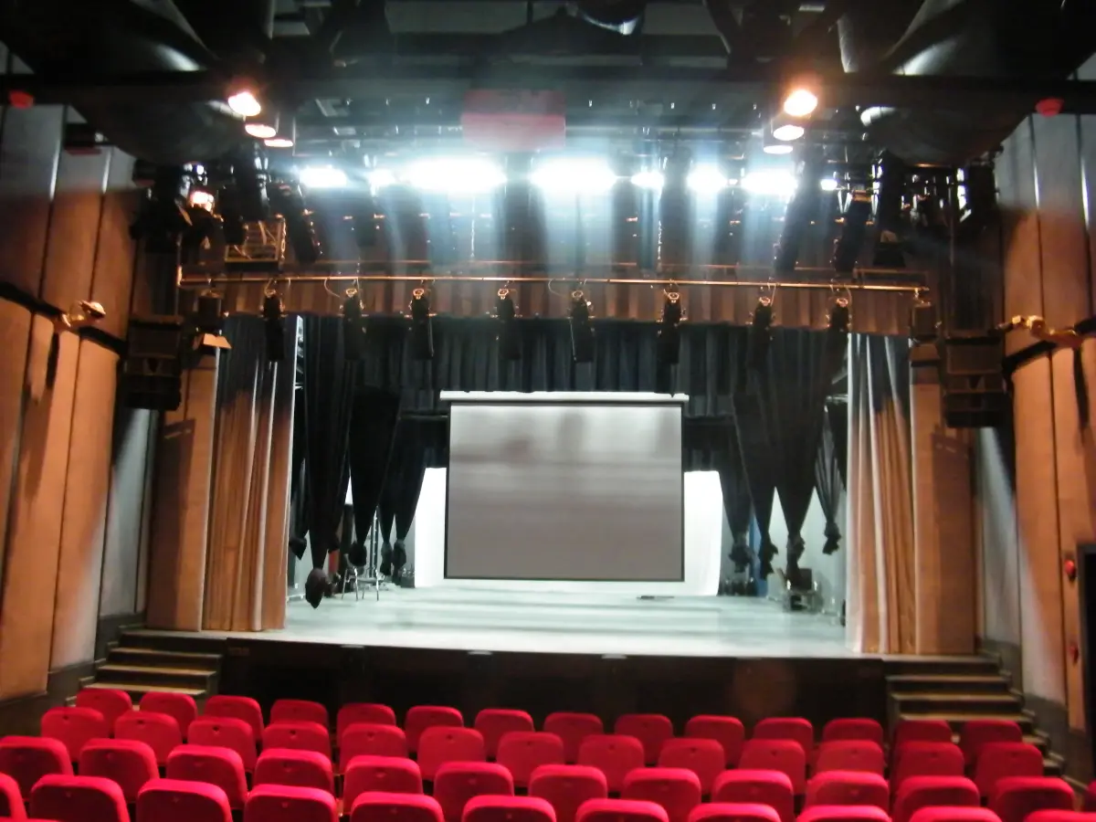 Hanager Theater